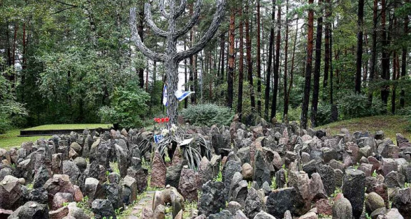 Memoriāls nacisma upuru piemiņai, Rumbulas mežs