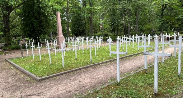 Pirmā pasaules karā kritušo latviešu strēlnieku un Neatkarības karā kritušo karavīru brāļu kapi, Valmiera 